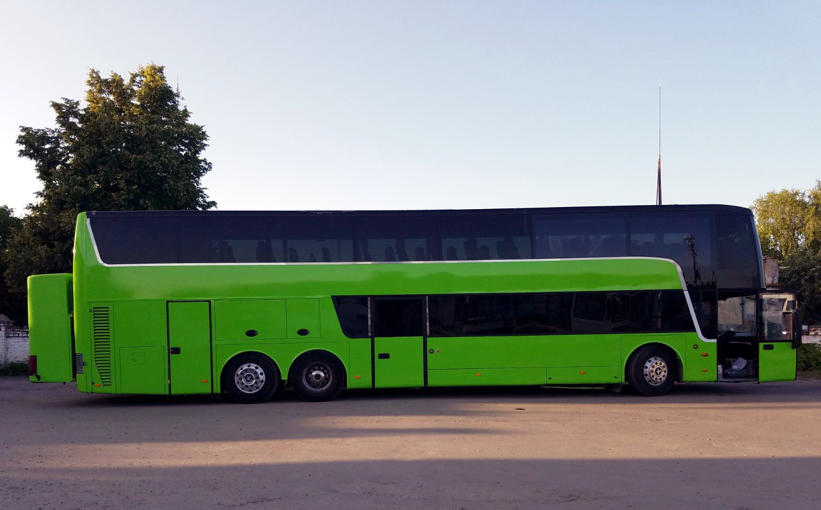 9757 1